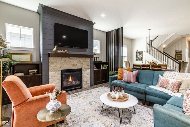 14943 Oak Hollow Lane W, Carmel, IN 46033