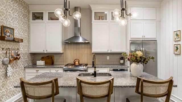 14943 Oak Hollow Lane W, Carmel, IN 46033