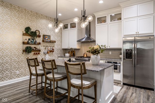 14943 Oak Hollow Lane W, Carmel, IN 46033