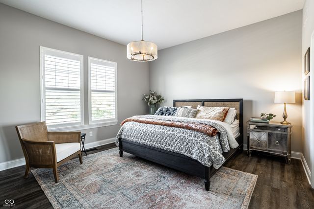 14943 Oak Hollow Lane W, Carmel, IN 46033