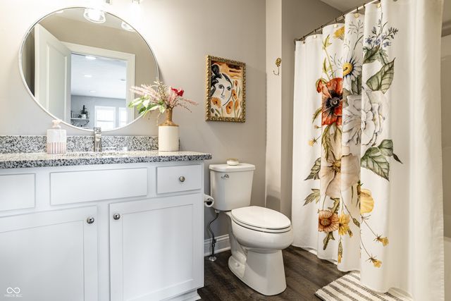 14943 Oak Hollow Lane W, Carmel, IN 46033