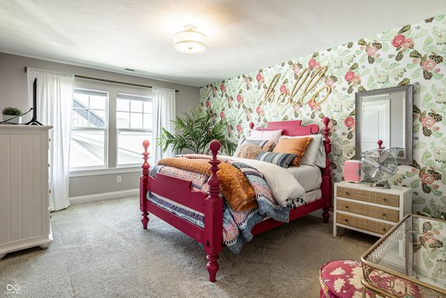 14943 Oak Hollow Lane W, Carmel, IN 46033