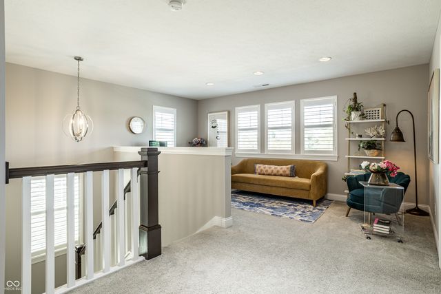 14943 Oak Hollow Lane W, Carmel, IN 46033