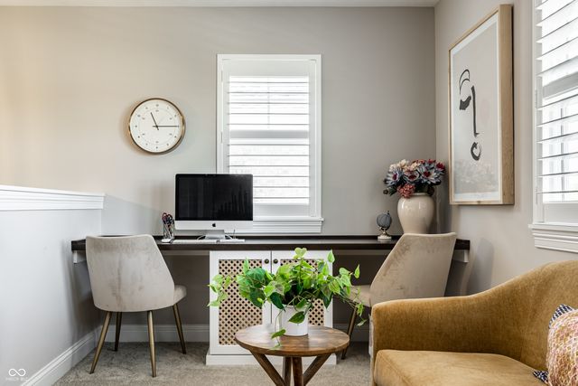 14943 Oak Hollow Lane W, Carmel, IN 46033