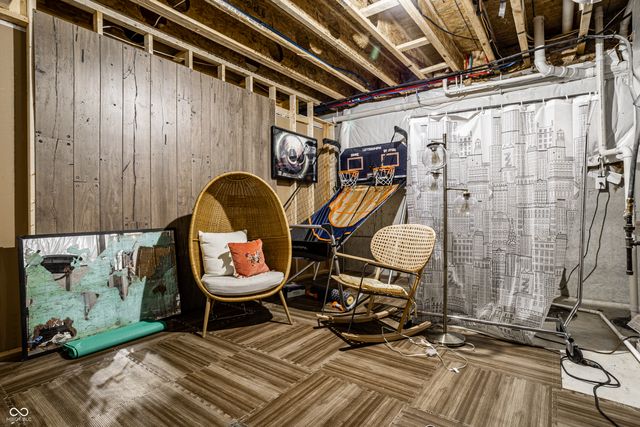 14943 Oak Hollow Lane W, Carmel, IN 46033