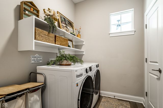 14943 Oak Hollow Lane W, Carmel, IN 46033