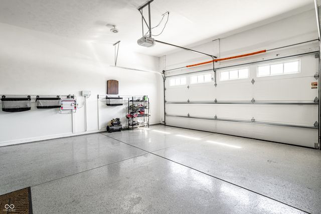 14943 Oak Hollow Lane W, Carmel, IN 46033