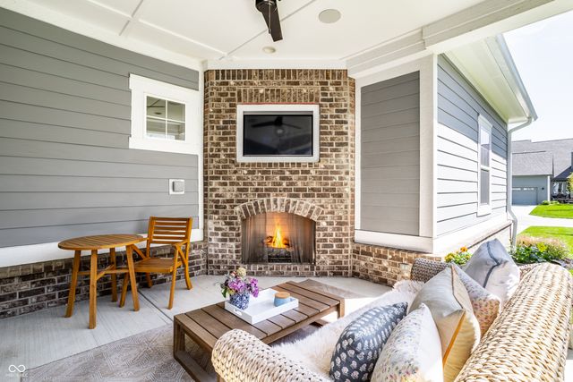 14943 Oak Hollow Lane W, Carmel, IN 46033