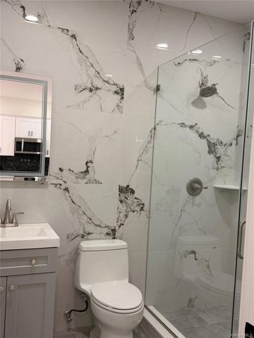 3255 Lawson Boulevard 202, Oceanside, NY 11572