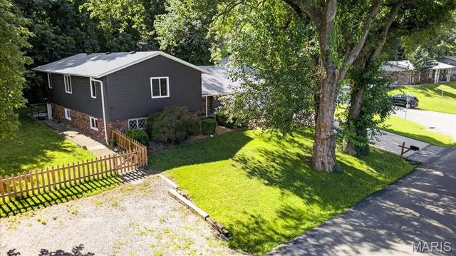 193 Beverly Lane, Collinsville, IL 62234