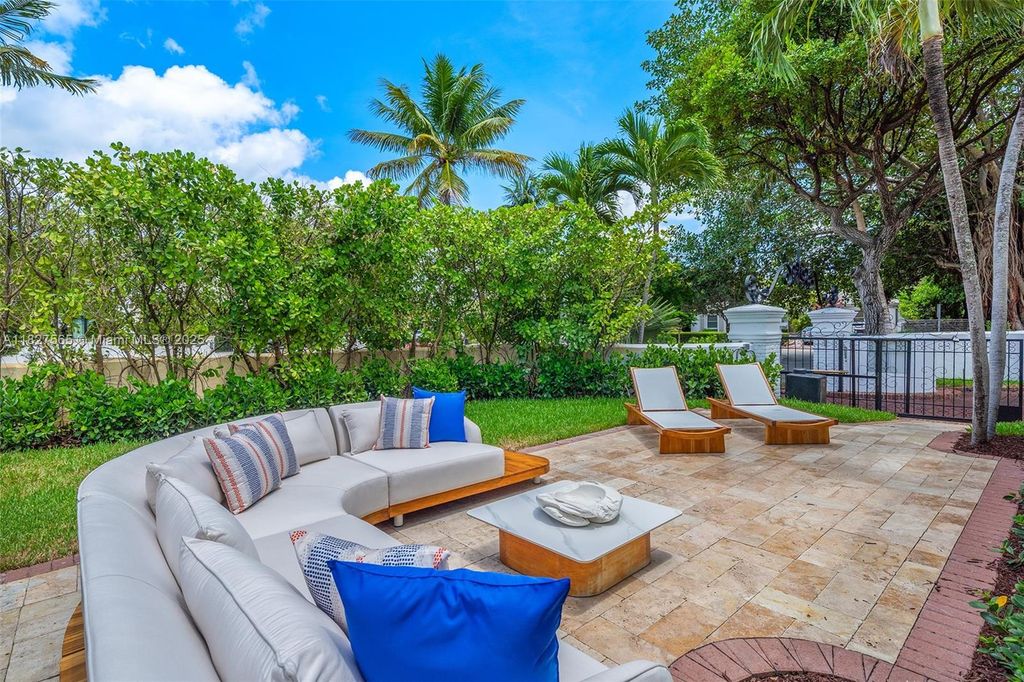 Image 52 of property listing at 3500 Flamingo Dr, Miami Beach, FL 33140