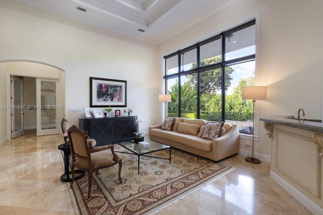 7140 SW 70th Ave, Miami, FL 33143