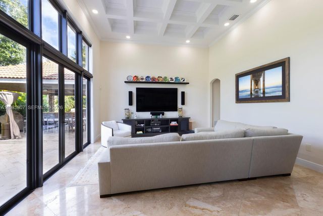 7140 SW 70th Ave, Miami, FL 33143