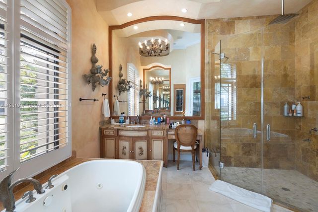 7140 SW 70th Ave, Miami, FL 33143