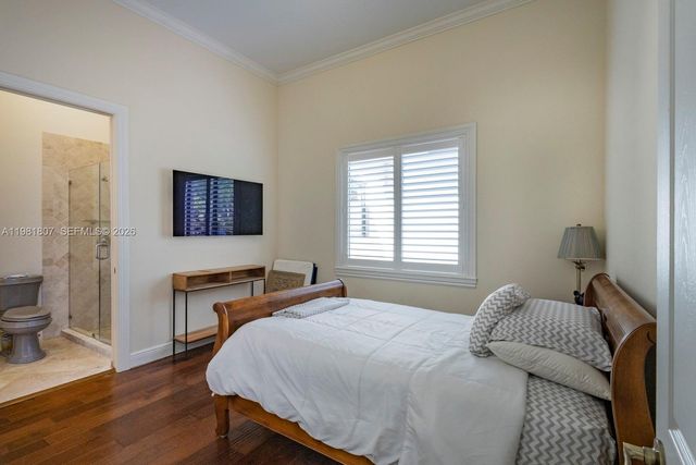 7140 SW 70th Ave, Miami, FL 33143