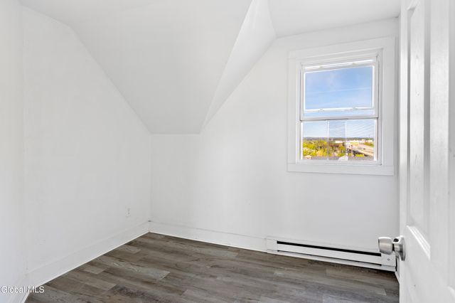 578 Crane Street, Schenectady, NY 12303