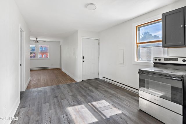 578 Crane Street, Schenectady, NY 12303