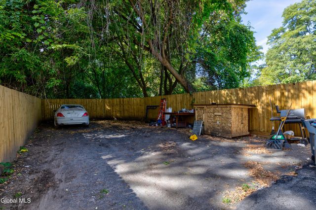 578 Crane Street, Schenectady, NY 12303