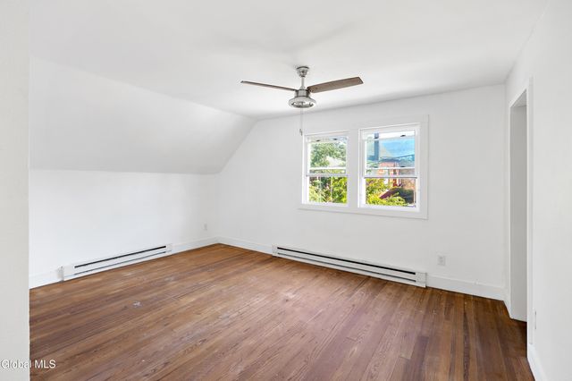 578 Crane Street, Schenectady, NY 12303