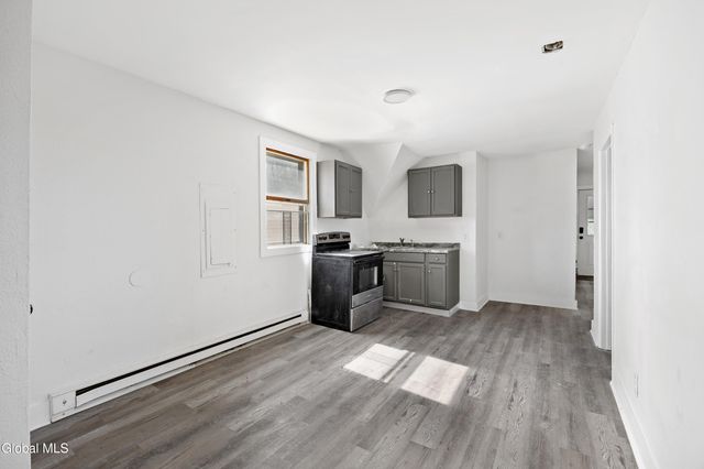 578 Crane Street, Schenectady, NY 12303