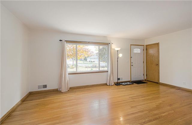 13808 Norby Road, Grandview, MO 64030