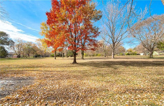 13808 Norby Road, Grandview, MO 64030