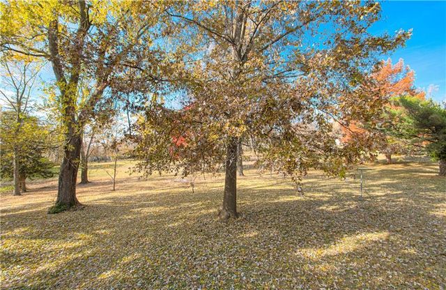 13808 Norby Road, Grandview, MO 64030