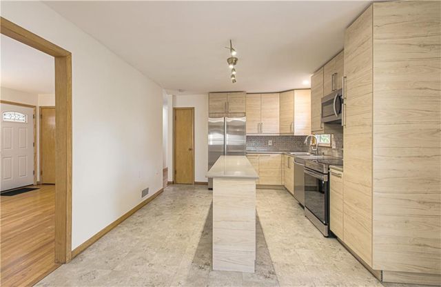 13808 Norby Road, Grandview, MO 64030