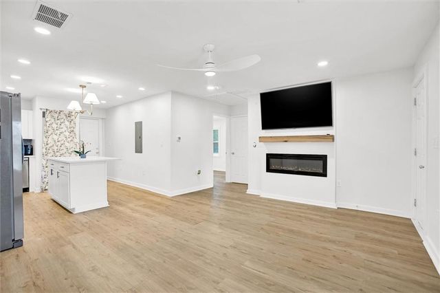 5304 Groovers Landing SE Road, Acworth, GA 30101