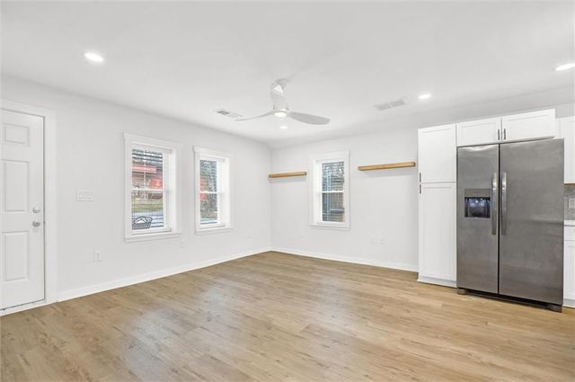 5304 Groovers Landing SE Road, Acworth, GA 30101