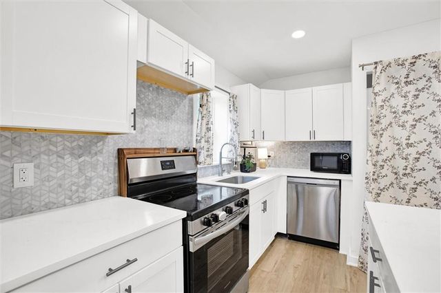 5304 Groovers Landing SE Road, Acworth, GA 30101