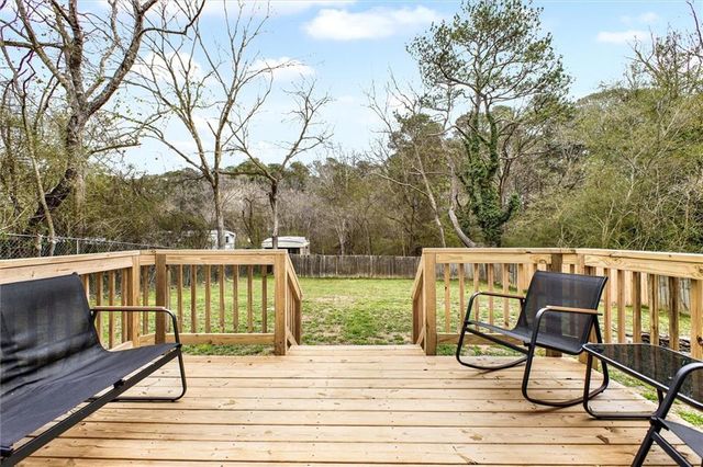 5304 Groovers Landing SE Road, Acworth, GA 30101