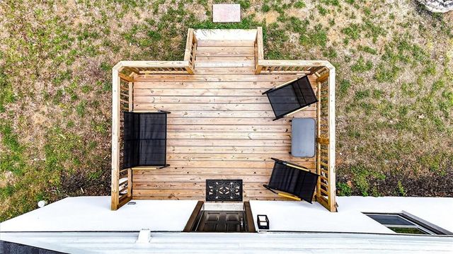 5304 Groovers Landing SE Road, Acworth, GA 30101