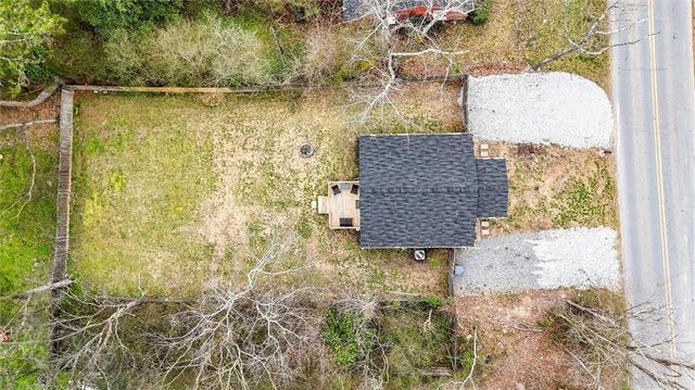 5304 Groovers Landing SE Road, Acworth, GA 30101