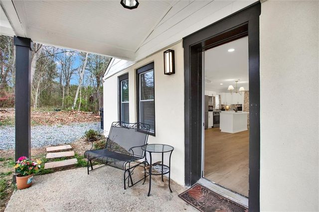 5304 Groovers Landing SE Road, Acworth, GA 30101