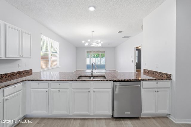 13181 TOM MORRIS Drive, Jacksonville, FL 32224