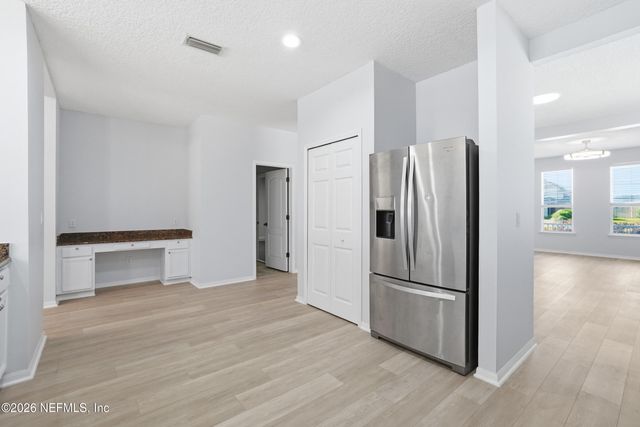 13181 TOM MORRIS Drive, Jacksonville, FL 32224