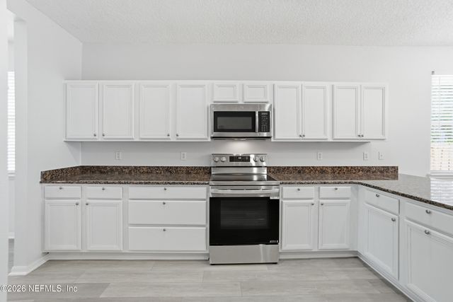 13181 TOM MORRIS Drive, Jacksonville, FL 32224