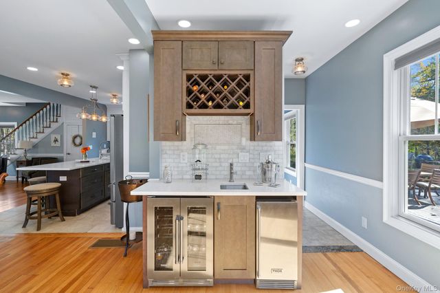 42 Colonial Avenue, Warwick, NY 10990