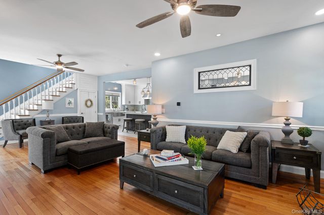 42 Colonial Avenue, Warwick, NY 10990