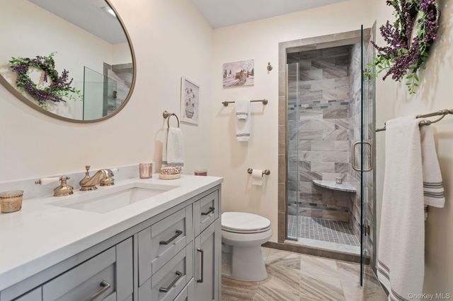 42 Colonial Avenue, Warwick, NY 10990