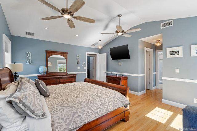 42 Colonial Avenue, Warwick, NY 10990