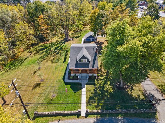 42 Colonial Avenue, Warwick, NY 10990