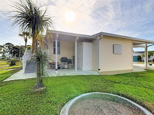 303 PINE LOOP, Frostproof, FL 33843