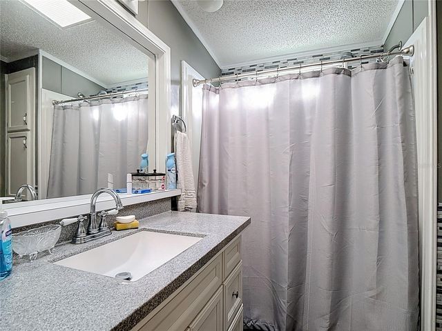 303 PINE LOOP, Frostproof, FL 33843