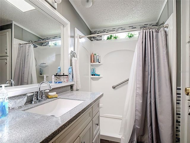 303 PINE LOOP, Frostproof, FL 33843