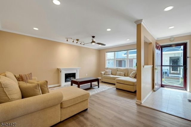 177 Bexley Ln, Piscataway Twp., NJ 08854