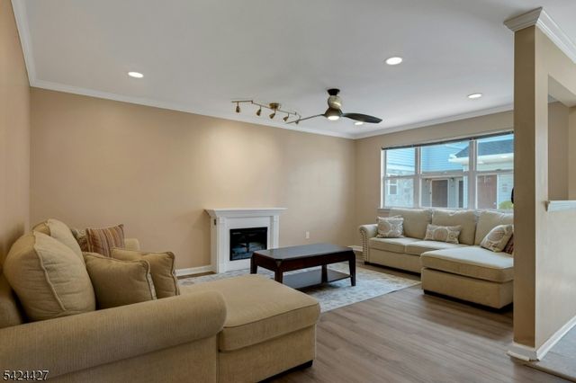 177 Bexley Ln, Piscataway Twp., NJ 08854