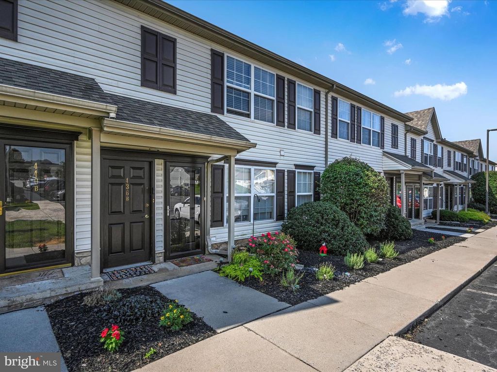 436 B BUTTONWOOD LN, York, PA 17406