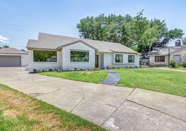 1902 Knoboak Circle, Houston, TX 77080